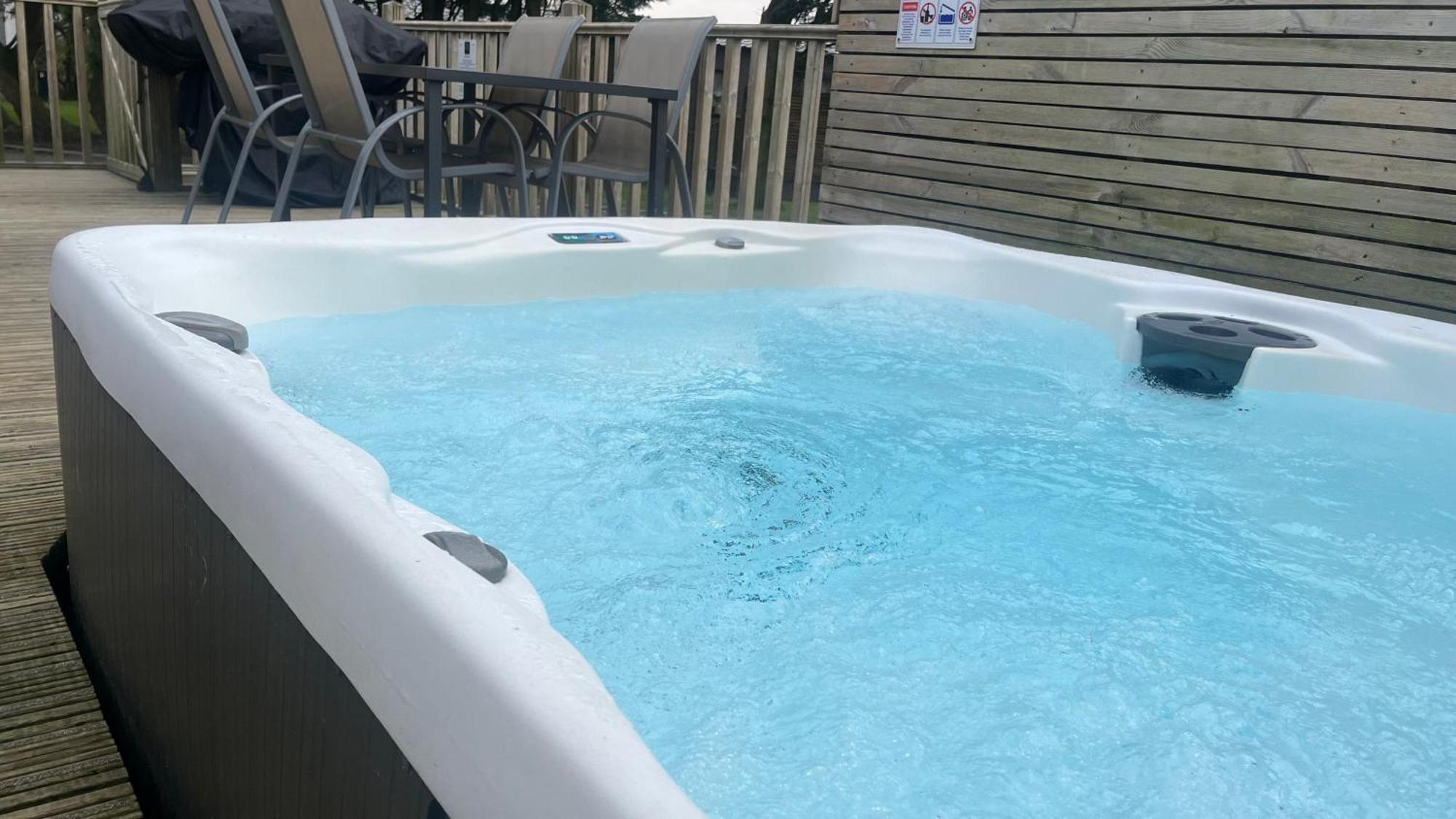 Pet Friendly 2-Bed Lodge Near Preston & Blackpool エクステリア 写真